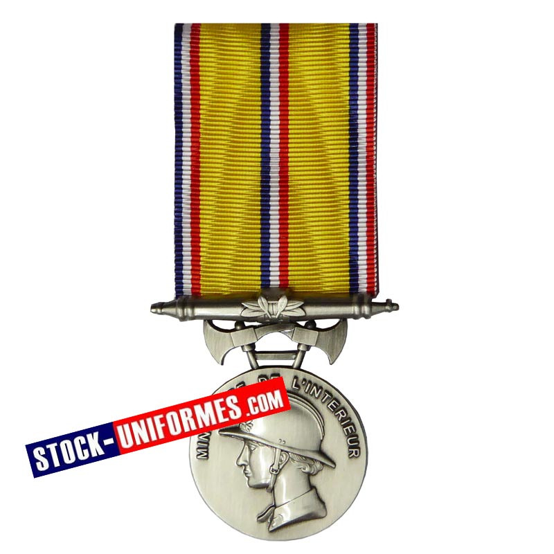 Médaille Sapeurs-pompiers 20 ans d'ancienneté échelon argent Médaille Sapeurs-pompiers 20 ans d'ancienneté échelon argent