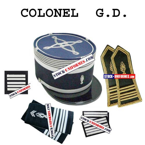 Colonel gendarmerie départementale képi et galons